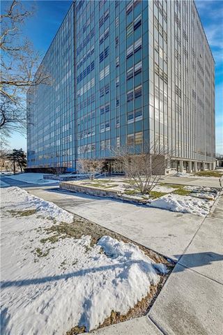 333 W MEYER Boulevard 214, Kansas City, MO 64113