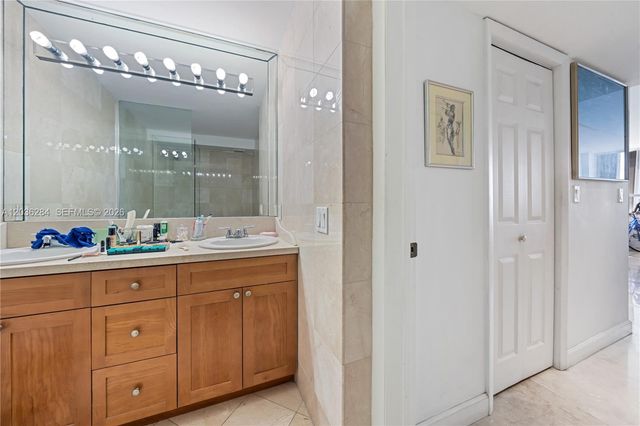 11 Island Ave 1708, Miami Beach, FL 33139