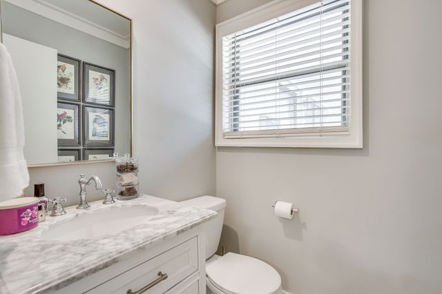 405 Lena Lane, Burleson, TX 76028