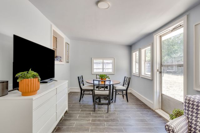 405 Lena Lane, Burleson, TX 76028