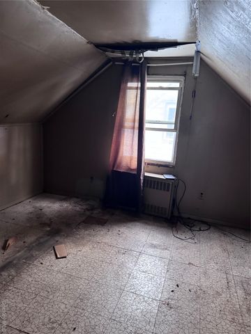 728 Martin Drive, Uniondale, NY 11553