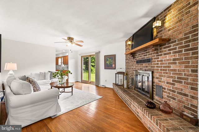20321 MIDDLETOWN RD, Freeland, MD 21053