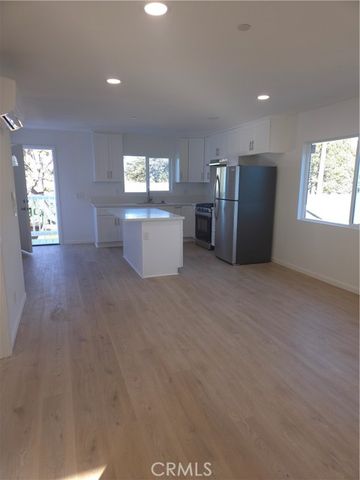 831 Mira Mar Avenue, Long Beach, CA 90804