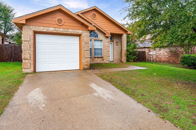 8404 Ohara Lane, Fort Worth, TX 76123