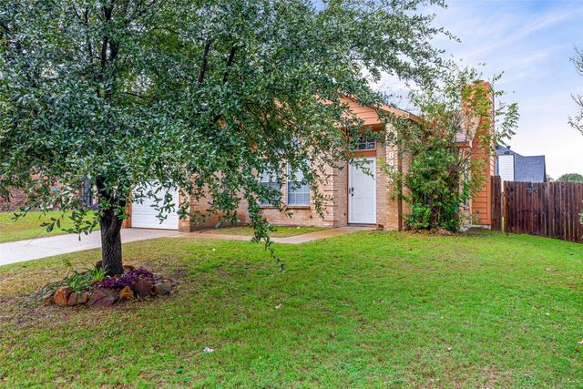 8404 Ohara Lane, Fort Worth, TX 76123