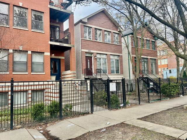 1654 N FAIRFIELD Avenue, Chicago, IL 60647