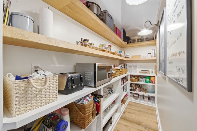 2459 N Plumthicket Ct, Wichita, KS 67226