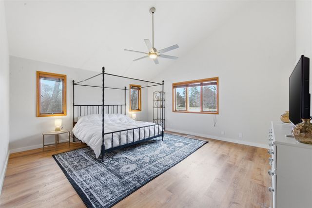 2459 N Plumthicket Ct, Wichita, KS 67226