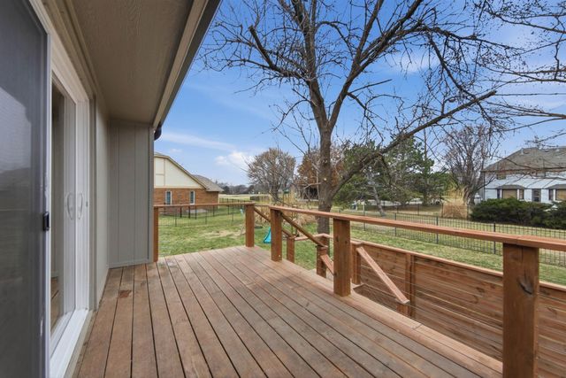 2459 N Plumthicket Ct, Wichita, KS 67226