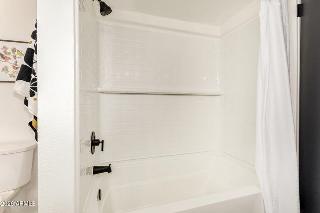 102 W ECHO Lane, Phoenix, AZ 85021