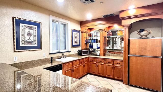 1375 LAKE SHADOW CIRCLE 11203, Maitland, FL 32751