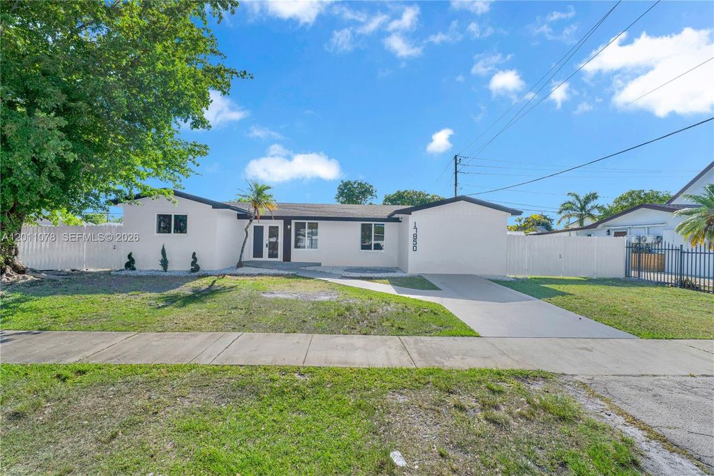 17850 SW 112th Avenue, Miami, FL 33157
