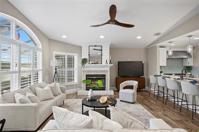 1320 52ND AVENUE NE, St Petersburg, FL 33703