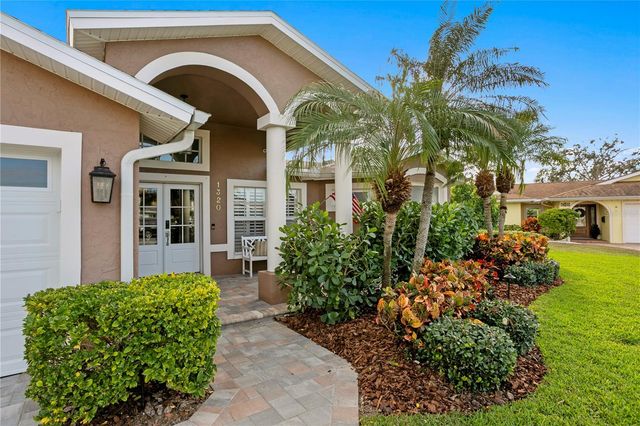 1320 52ND AVENUE NE, St Petersburg, FL 33703