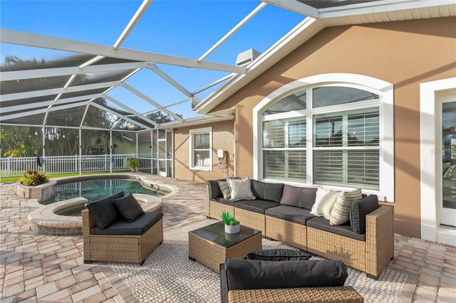 1320 52ND AVENUE NE, St Petersburg, FL 33703