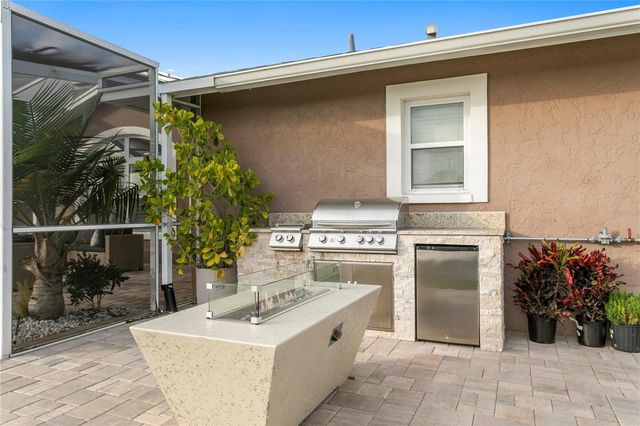 1320 52ND AVENUE NE, St Petersburg, FL 33703