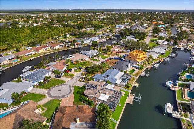 1320 52ND AVENUE NE, St Petersburg, FL 33703