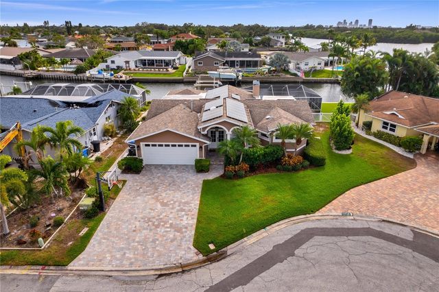 1320 52ND AVENUE NE, St Petersburg, FL 33703