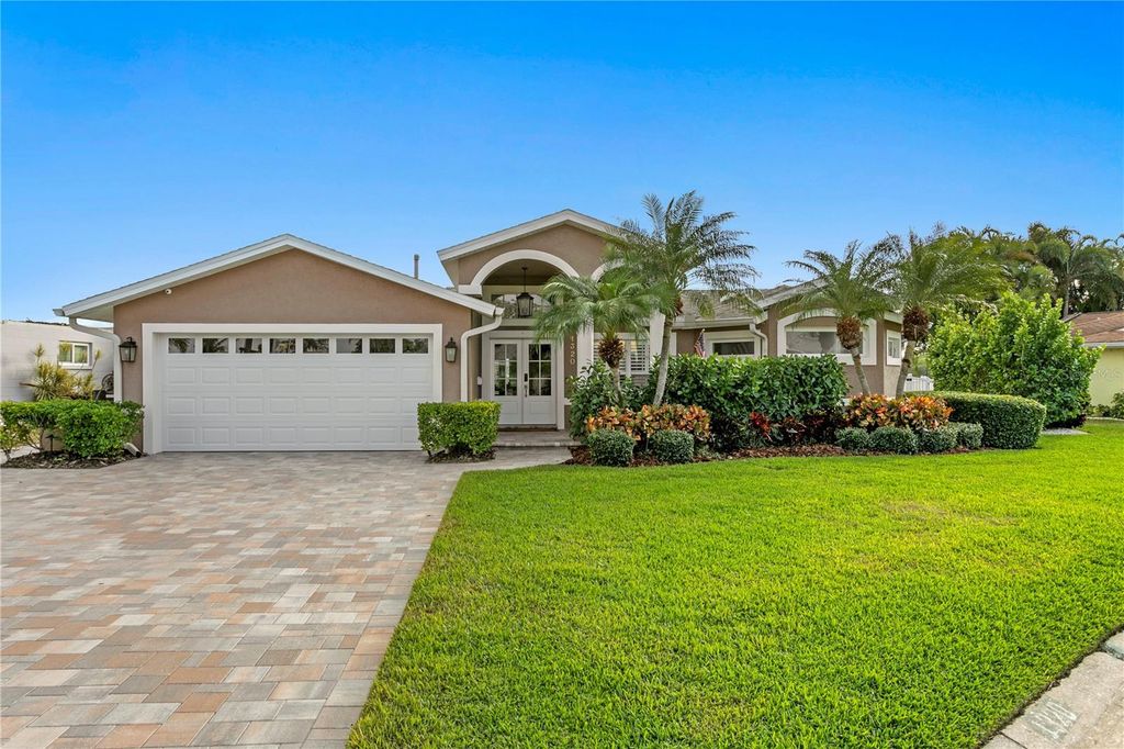 1320 52ND AVENUE NE, St Petersburg, FL 33703