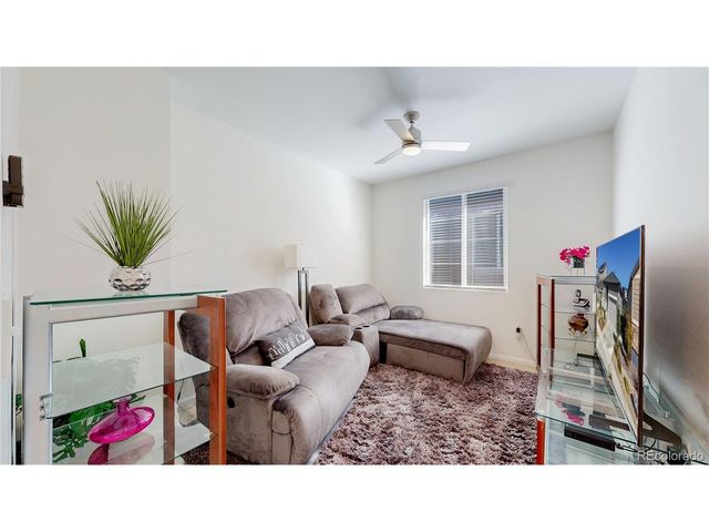 26 S Undergrove St, Aurora, CO 80018