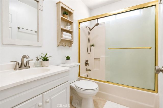 122 E Merrill, Rialto, CA 92376