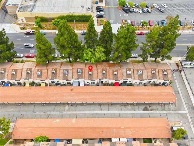 122 E Merrill, Rialto, CA 92376