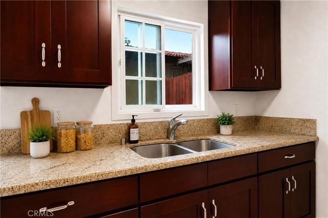 122 E Merrill, Rialto, CA 92376