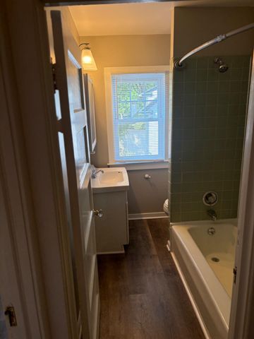 221 ROCKINGHAM RD, Bryn Mawr, PA 19010