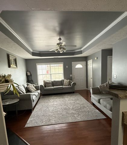 105 Alice Ave, La Vergne, TN 37086