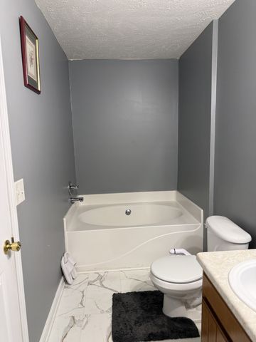 105 Alice Ave, La Vergne, TN 37086