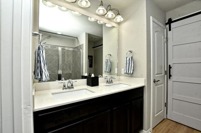 231 Hobby ST, Georgetown, TX 78633