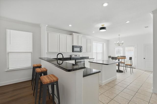 924 Charleston Lane, Savannah, TX 76227