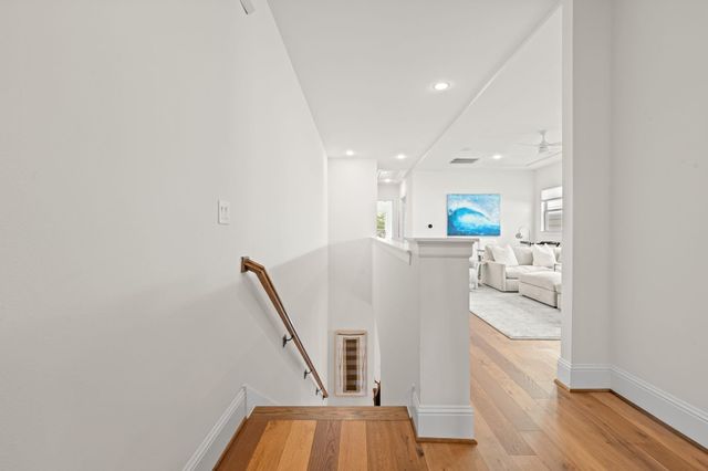 110 E 26th Street B, Houston, TX 77008