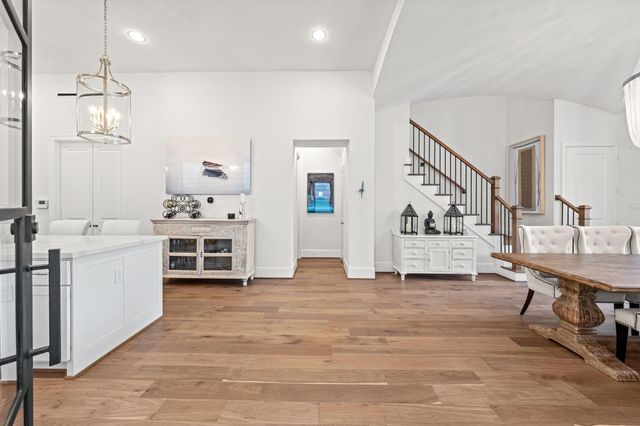 110 E 26th Street B, Houston, TX 77008