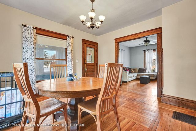 122 E Shaw Street, Charlotte, MI 48813