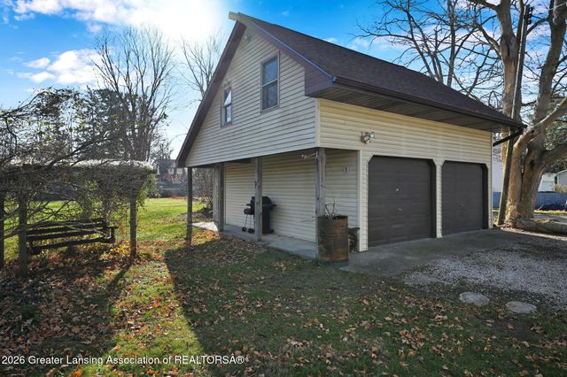 122 E Shaw Street, Charlotte, MI 48813