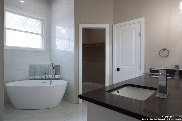 1012 Dawson, San Antonio, TX 78202