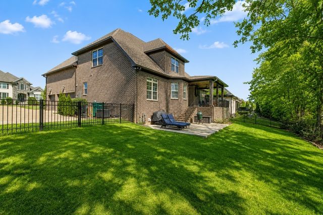 2965 Stewart Campbell Pt, Spring Hill, TN 37174