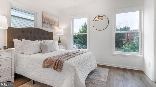 5220 BLAINE ST NE, Washington, DC 20019