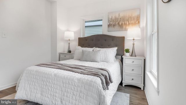 5220 BLAINE ST NE, Washington, DC 20019