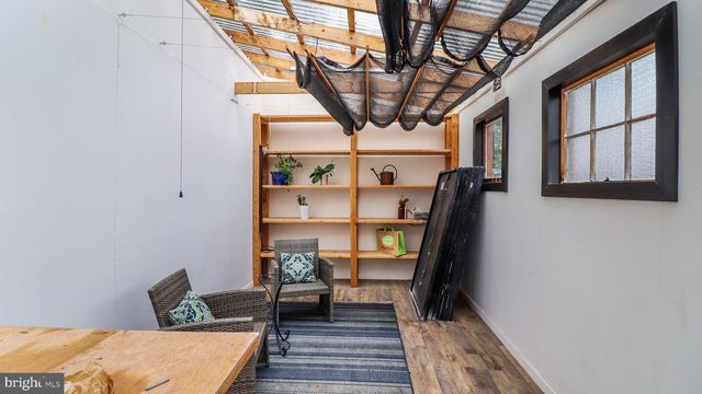 5220 BLAINE ST NE, Washington, DC 20019