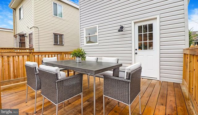 5220 BLAINE ST NE, Washington, DC 20019