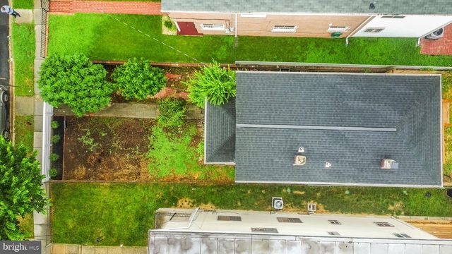 5220 BLAINE ST NE, Washington, DC 20019