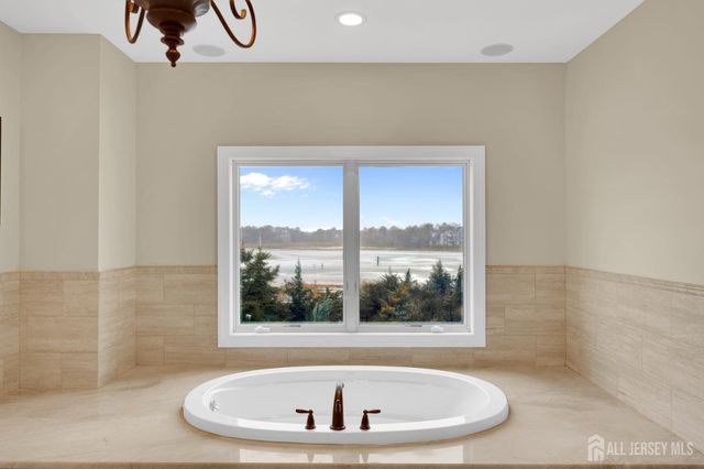 1828 Cable Drive, Toms River, NJ 08753