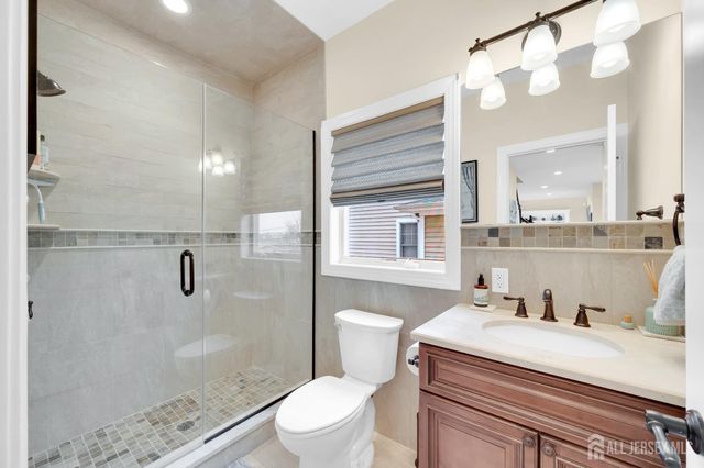 1828 Cable Drive, Toms River, NJ 08753