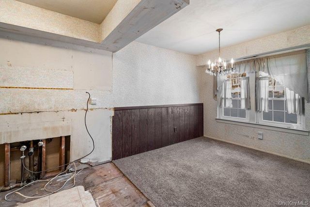 120 Whalers Cove 120, Babylon, NY 11702