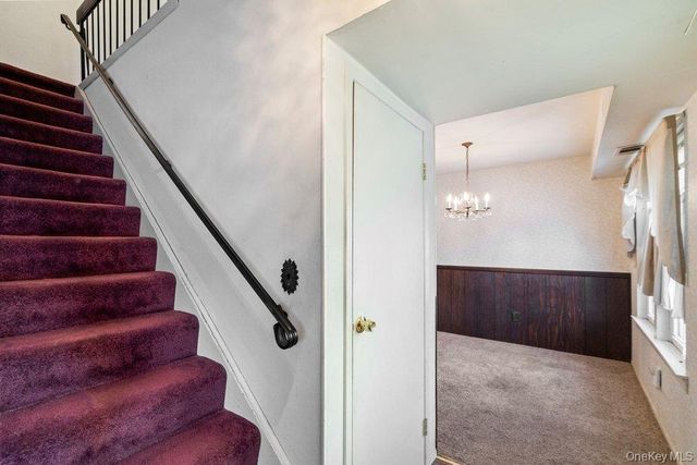 120 Whalers Cove 120, Babylon, NY 11702