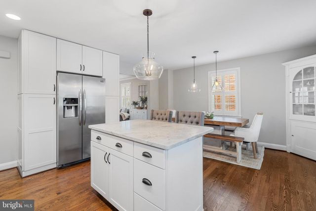 136 HOPKINS RD, Baltimore, MD 21212