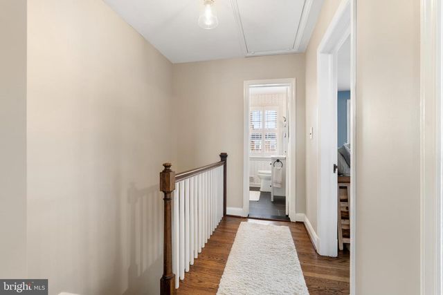 136 HOPKINS RD, Baltimore, MD 21212