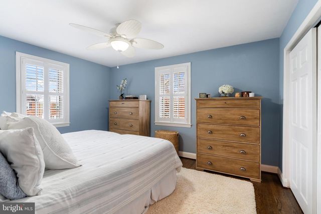 136 HOPKINS RD, Baltimore, MD 21212